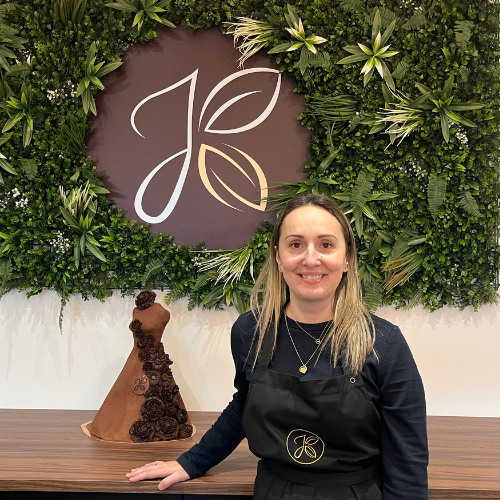 séverine vendeuse jbartisan chocolaterie